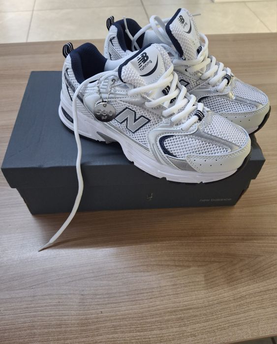 Adidasi New Balance 37