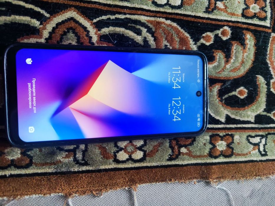 Продам телефон Redmi 10 4+3/128GB