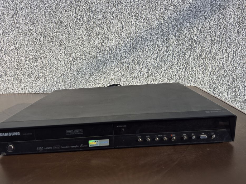 Vand DVD  recorder marca Samsung  model DVD-HR755,FULL MULTI RECORDING