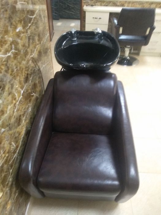 Продается мебель для женского салона красоты