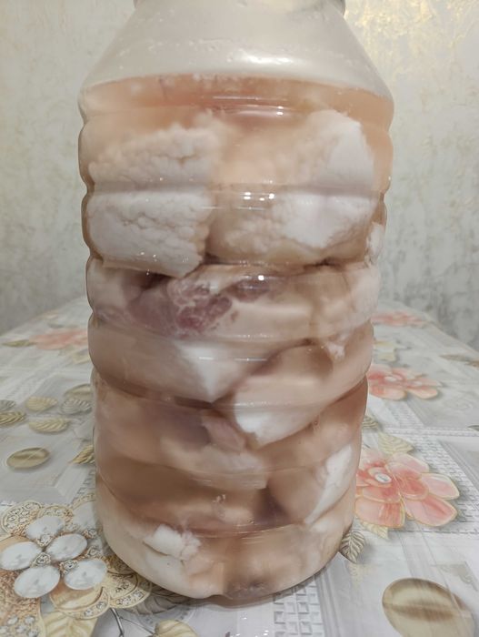 Сало копчёное и солёное.