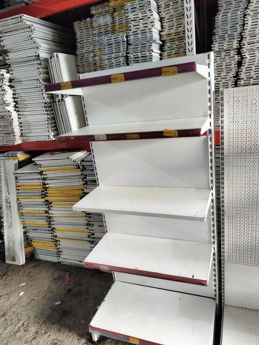 Витрина  полька.