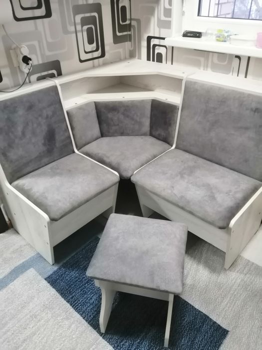 Кухонный уголок на заказ.