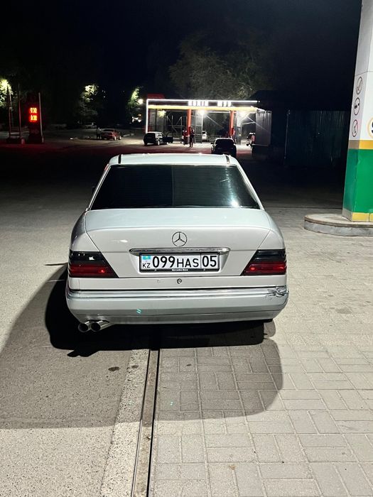 Mersedez benz E280