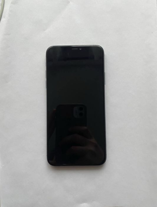 Vând iPhone 11 pro max