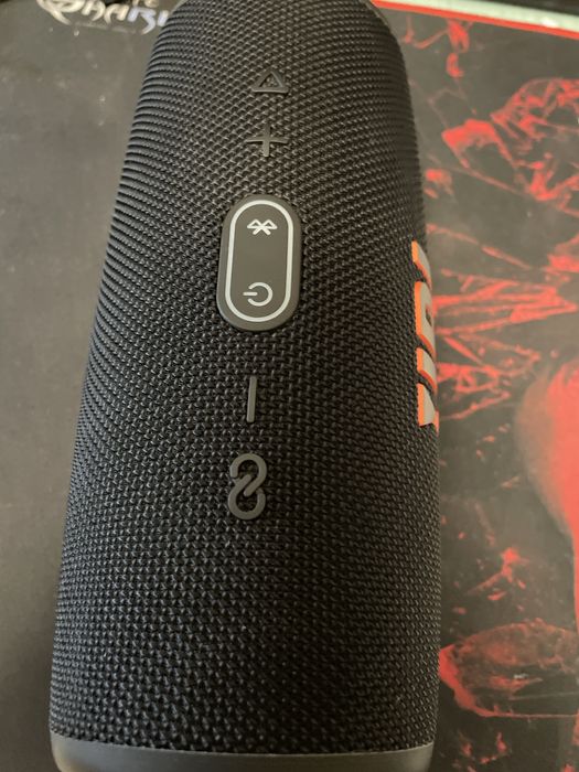 Vand jbl charge 5