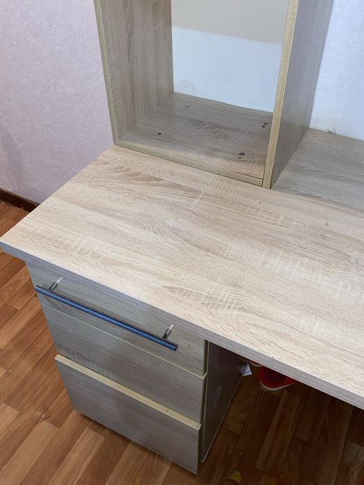продается парта