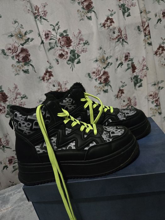 Продавам обувки втора употреба