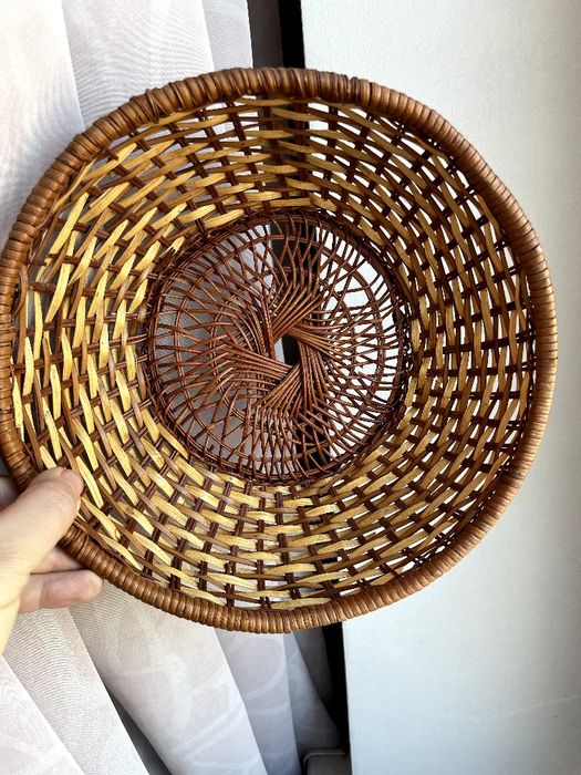 Плетёная корзинка