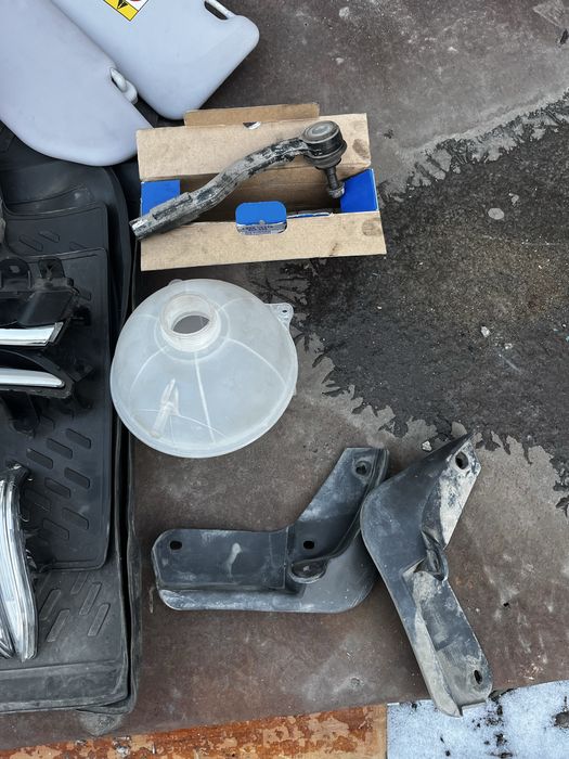 Продам запчасти Лада Веста