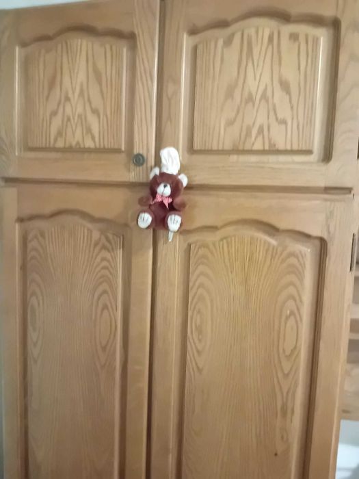 vand mobila lemn masiv oradea urgent