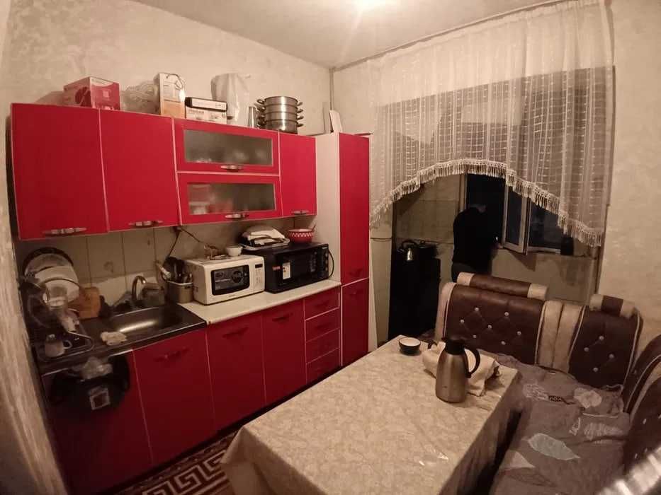 СРОЧНО !! Продается квартира в Бектемире 2/7/9 ( 60 кв/м ) Водник