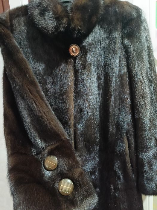 Продам шубу состояние отличное