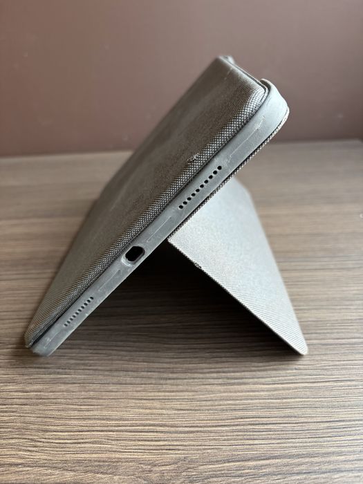 Logitech Combo Touch compatibil cu iPad Air 4/5