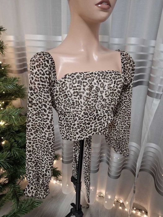 Top leopard cu mâneci lungi