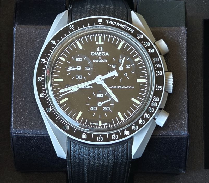 Omega Swatch mission to the moon