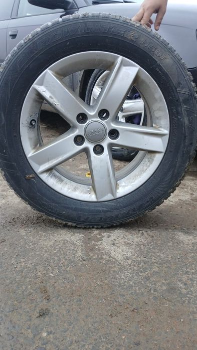 Genți de aliaj de audi originale sunt echipate de iarnă 205 55 r16