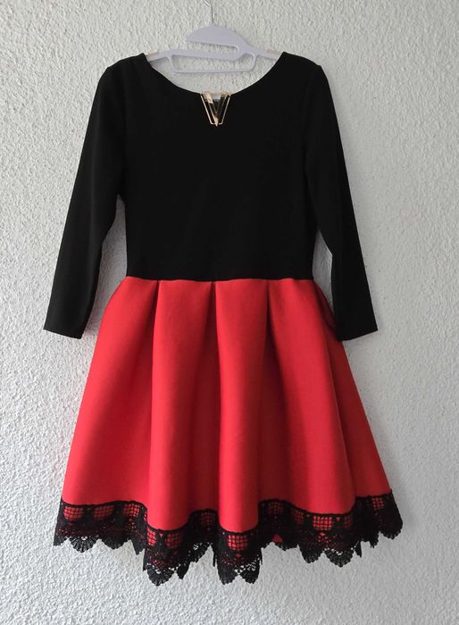 Дамска рокля размер М-Л