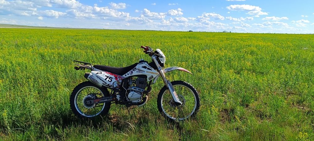 Мотоцикл китайский эндуро
