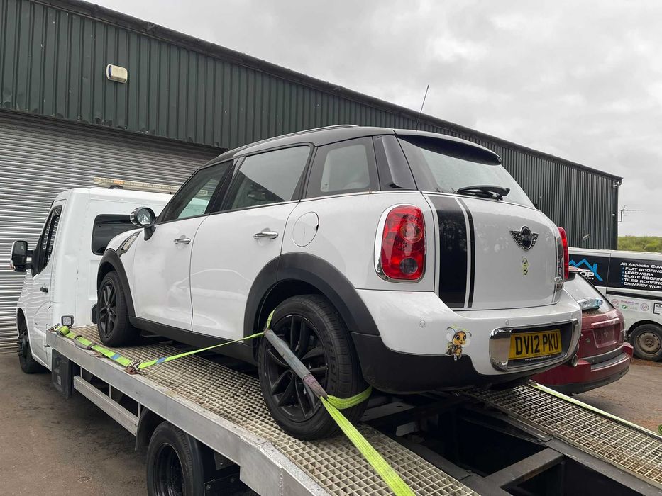 Dezmembrez Mini Cooper 2012 hatchback 1.6