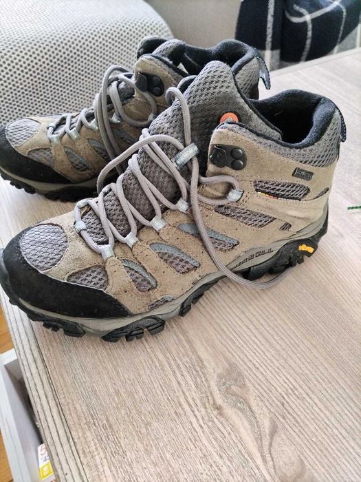 Дамски туристически обувки Merrell, 38 номер
