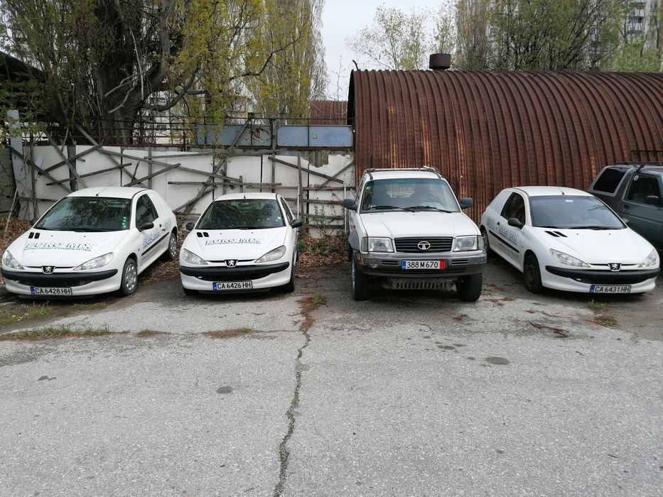 Автомобили за доставки под наем Пежо 206 Ван Peugeot 206 Van