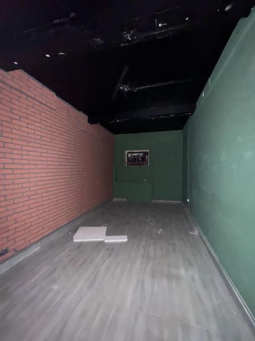 Яккасарай. Жуманджи. Пед институт .5 комнатный помещение Цокольный!