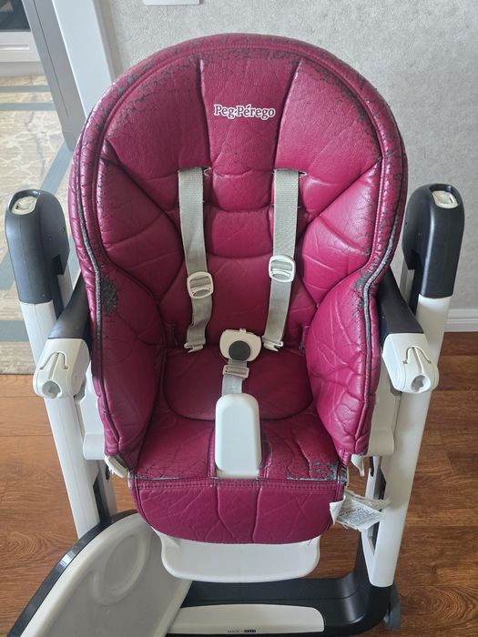 Продам стульчик для кормления .