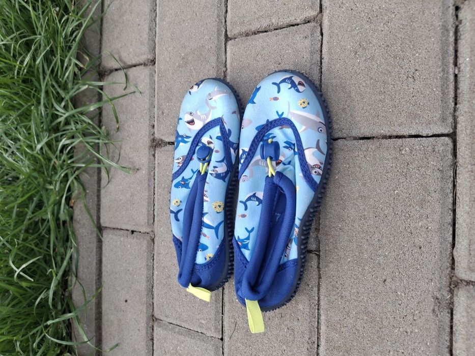 Papuci apa nr 29