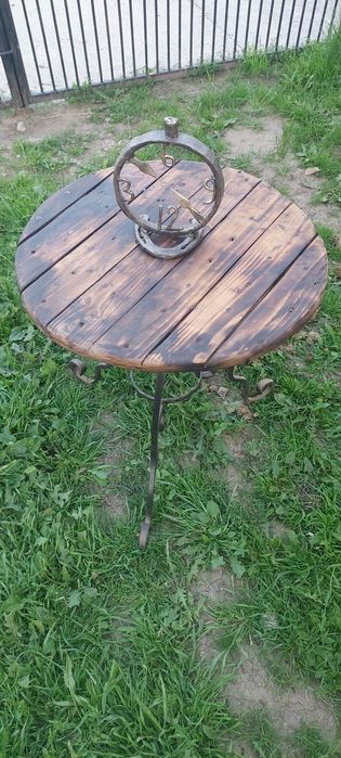 Masa lemn si fier forjat
