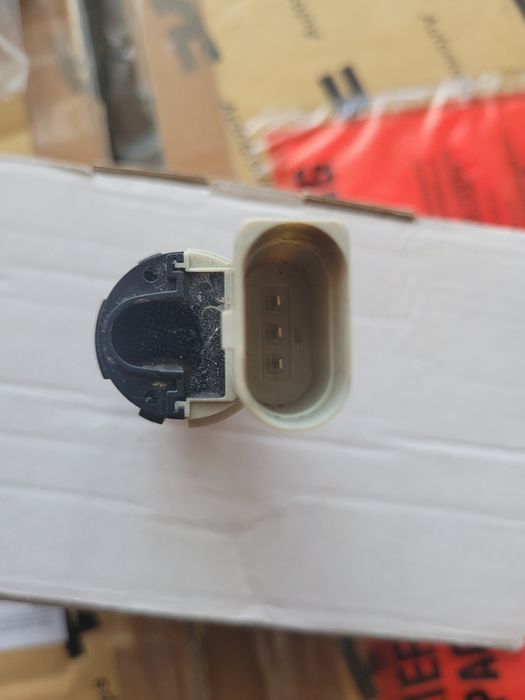 Vind senzor parcare spate