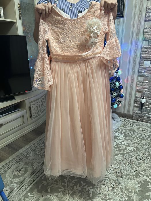 Платье рост 120-130 (на худеньких)