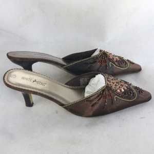 Women pantofi  sandale  cizme  etc .  toate matimile  pret avantajos
