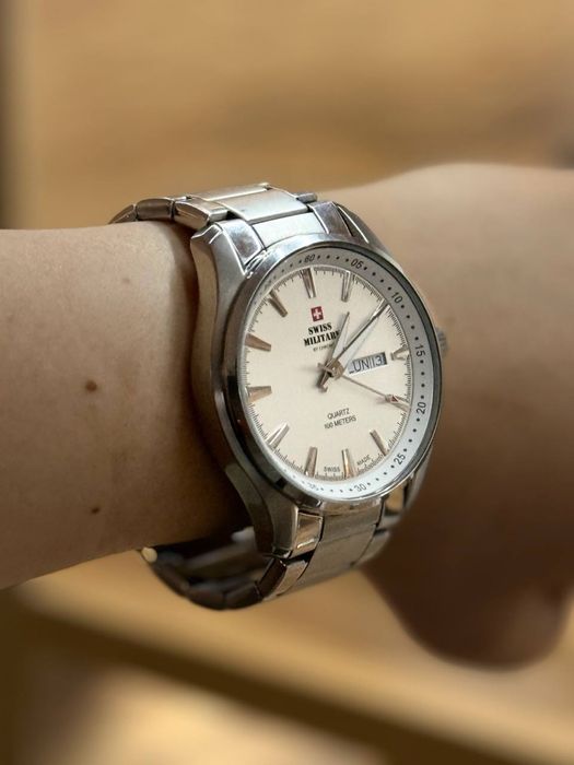Часы Swiss Military