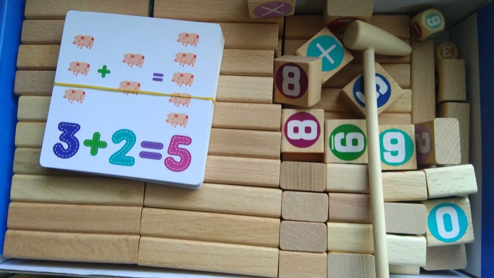 НОВО! Дървена дженга с числа, животни, чук, зарове и карти Wood Jenga