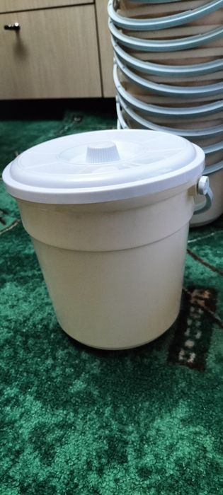 Ведро с крышкой -3л.