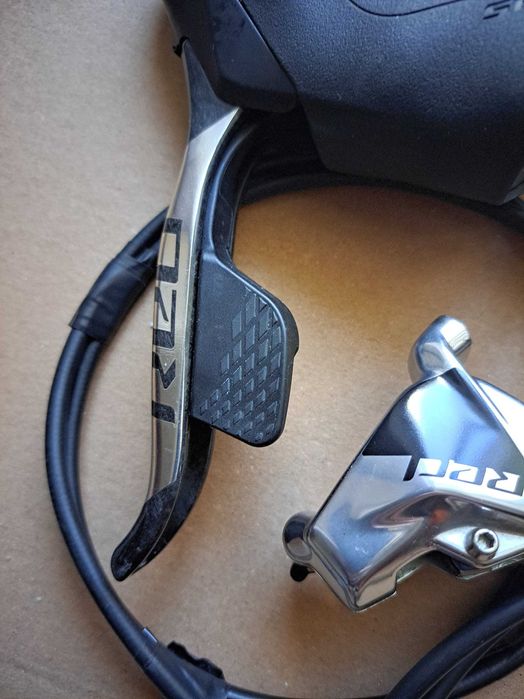 Manete si etrieri SRAM Red AXS