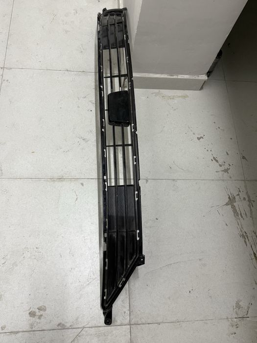 Решётка переднего бампера Kia K8 (86531L8110, ориги