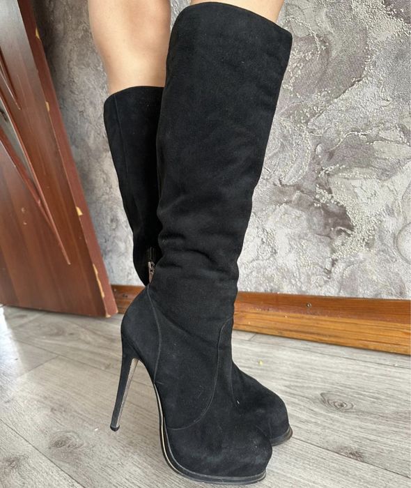 Продам сапоги замша