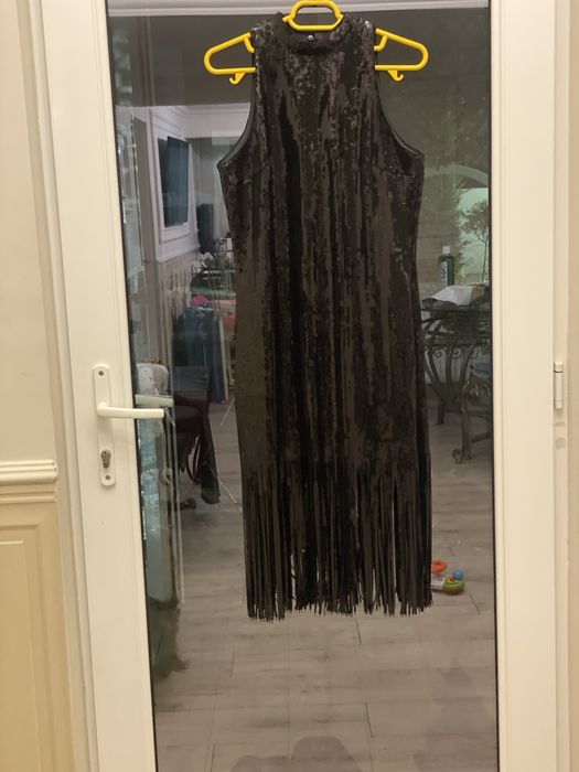 Rochie neagra /paiete/ franjuri /revelion Zara S