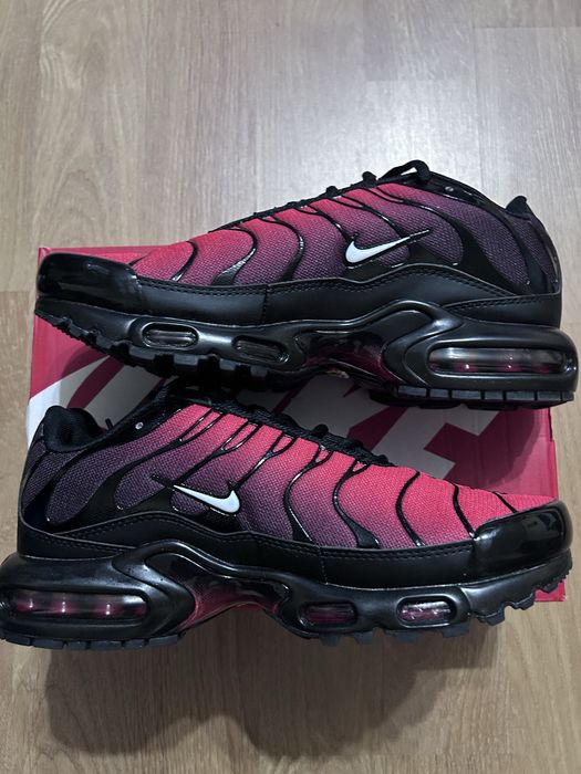 Nike tn.        .