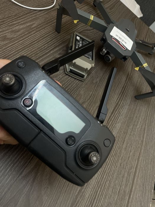 DJI Mavic pro- черный квадрокоптер