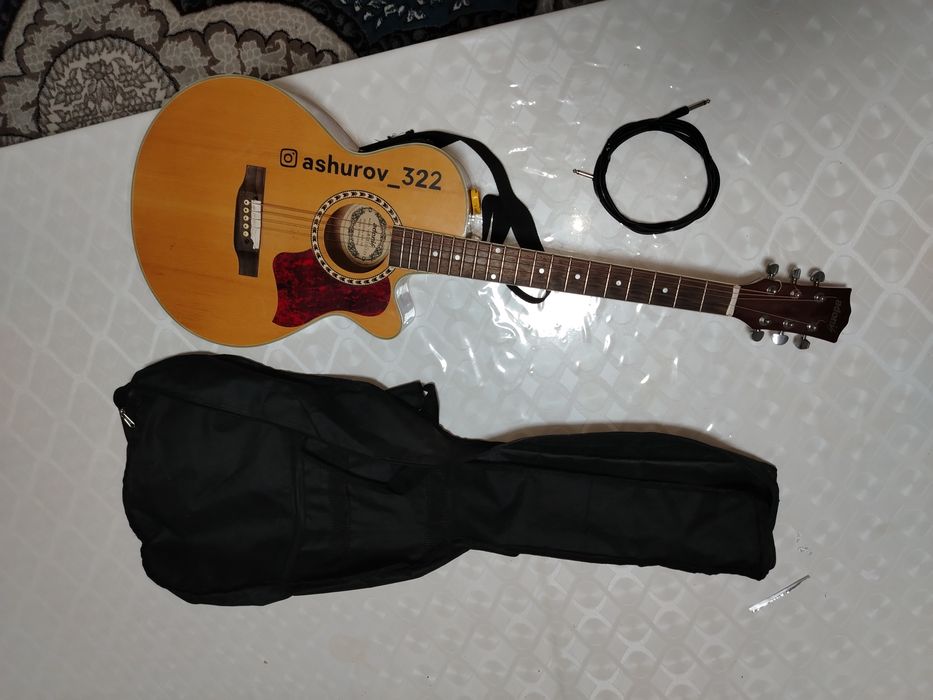 Gitara 40 Razmeri, telefon bo'lsa abmen qilaman