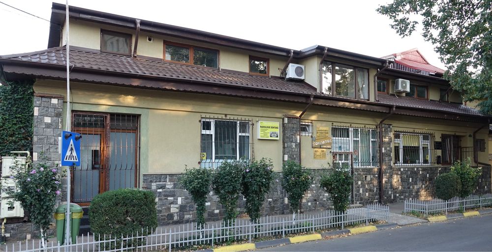 Vand/inchiriez spatiu stradal central amenajat cabinet stomatologic