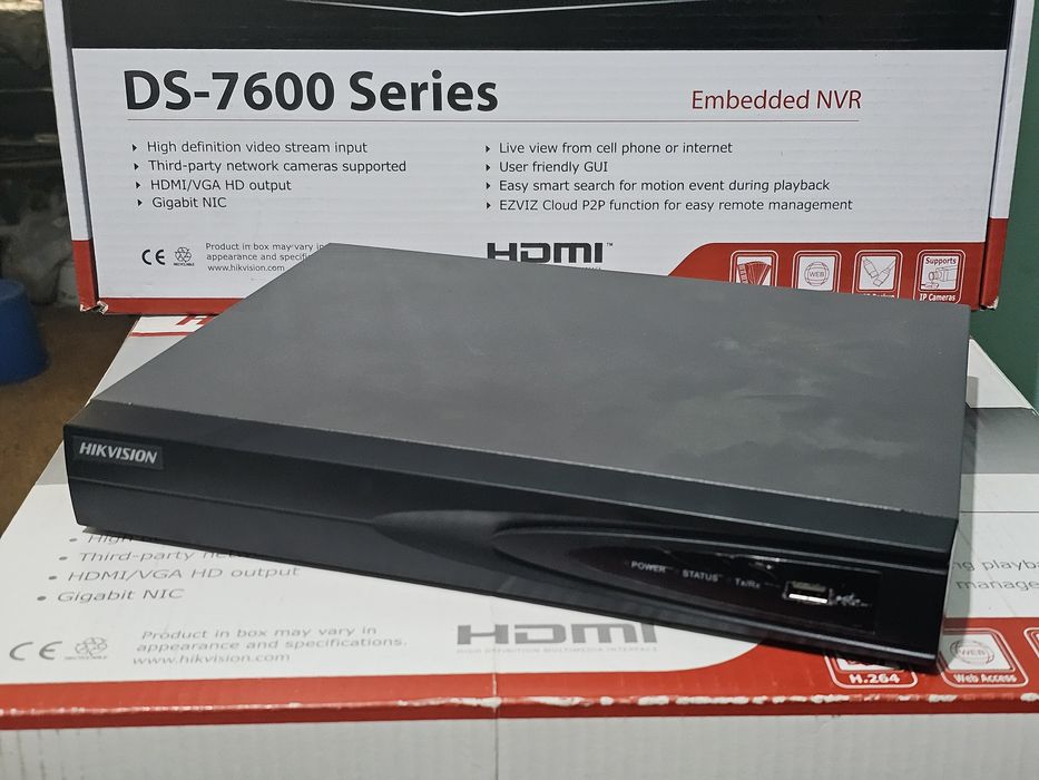 Видеорегистратор б/у Hikvision DS 7608NI-K1/8P