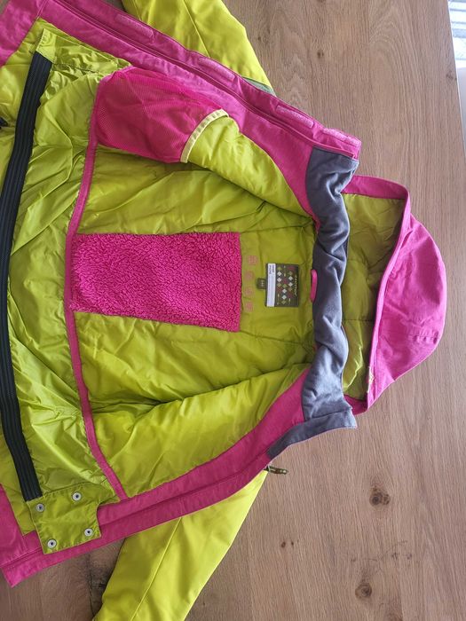 Ски екип за момиче 10 год.– яке, панталон, ръкавици и полар