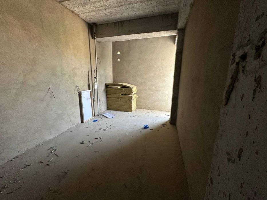 Продаётся 2х комн квартира на 2 этаже Ор-р Русалка