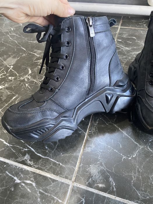 Продам зимние ботинки