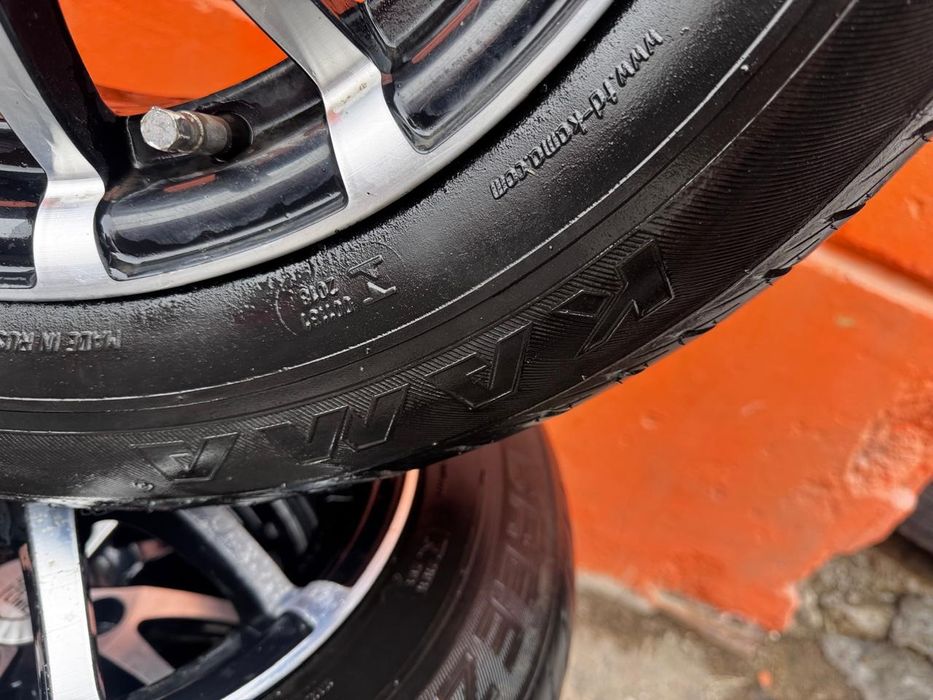 Продам комплект летних шин