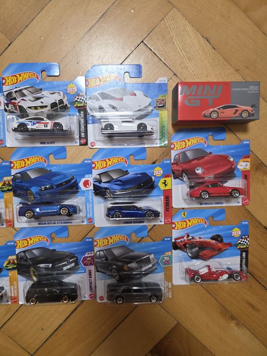 Hot Wheels , Mini GT-  Nissan, Porsche, Lamborghini